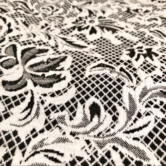 ▪️ Francesca’s Gothic Black & White Skirt - Picture 2 of 5